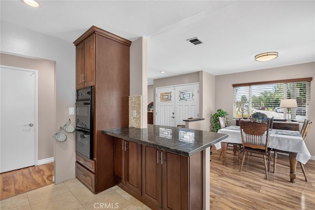 111 E Palmdale, Orange, CA 92865
