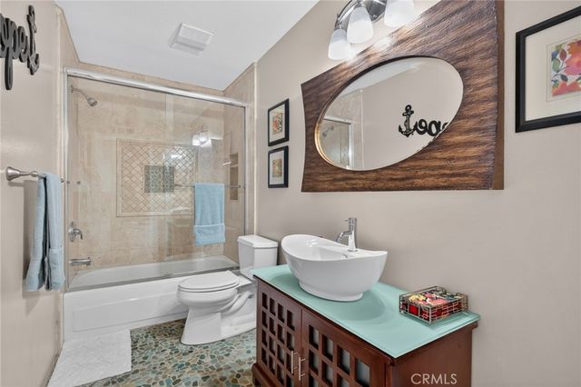 111 E Palmdale, Orange, CA 92865