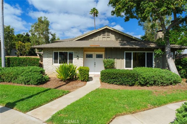 111 E Palmdale, Orange, CA 92865