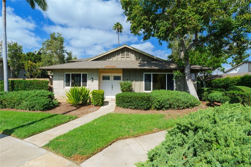 111 E Palmdale, Orange, CA 92865