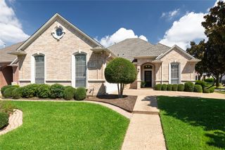 1915 Channing Park Drive, Arlington, TX 76013