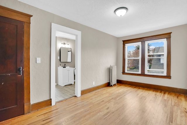 74 David St, Springfield, MA 01104
