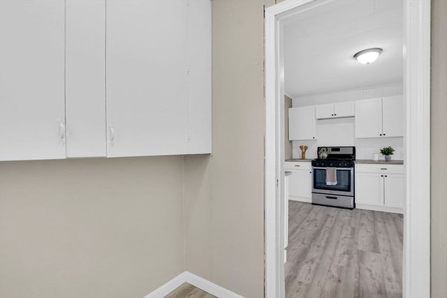 74 David St, Springfield, MA 01104