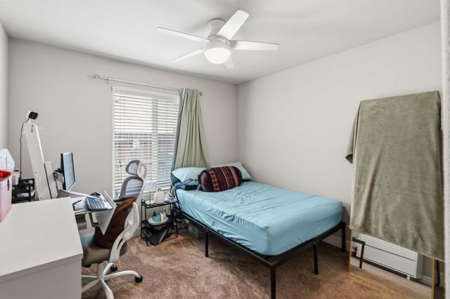 3157 Twain Avenue, Clovis, CA 93619