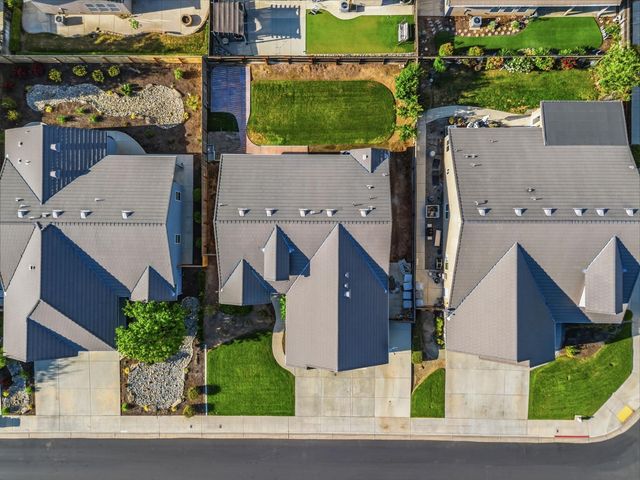 3157 Twain Avenue, Clovis, CA 93619