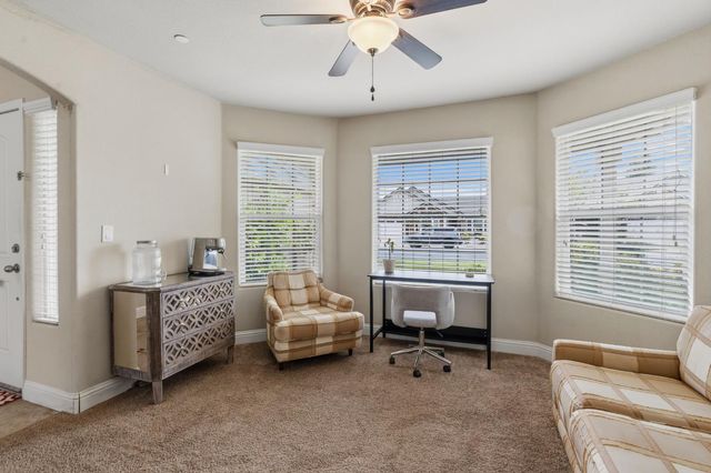 3157 Twain Avenue, Clovis, CA 93619