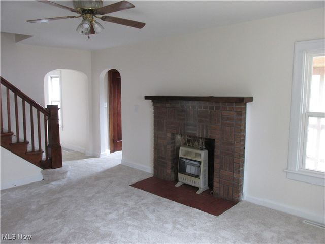 211 Clark St., Belmont, WV 26134