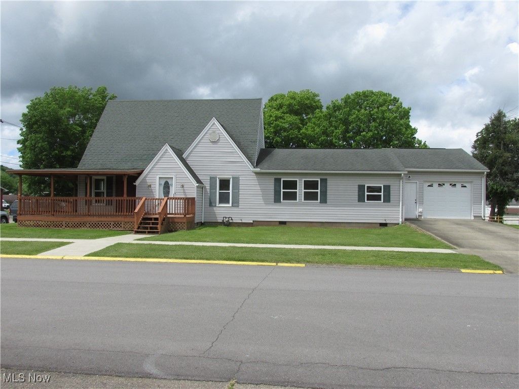 211 Clark St., Belmont, WV 26134