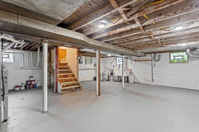 6047 Wellington Street, Taylor, MI 48180