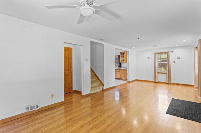6047 Wellington Street, Taylor, MI 48180