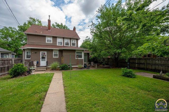 1533 SW MacVicar AVE, Topeka, KS 66604