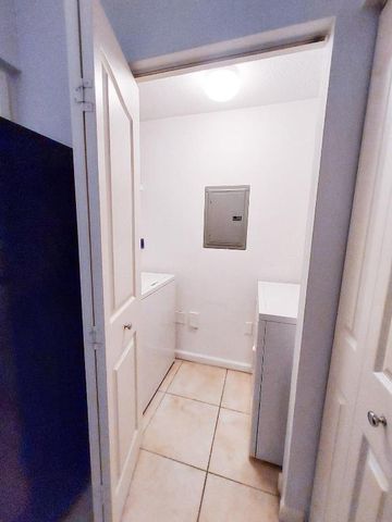 2204 Myrtlewood Circle E, Palm Beach Gardens, FL 33418