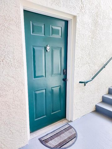 2204 Myrtlewood Circle E, Palm Beach Gardens, FL 33418