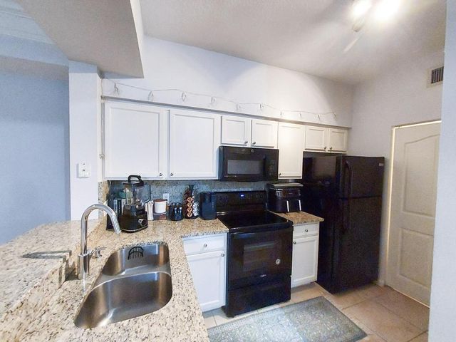 2204 Myrtlewood Circle E, Palm Beach Gardens, FL 33418