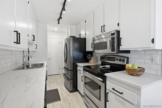 4600 Lamont 212, San Diego, CA 92109