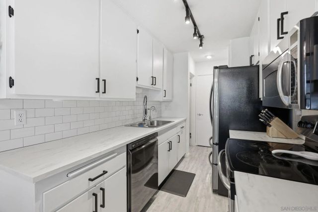 4600 Lamont 212, San Diego, CA 92109