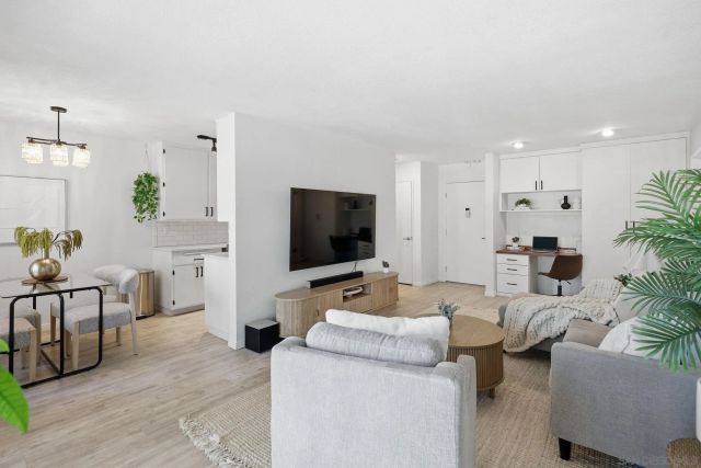 4600 Lamont 212, San Diego, CA 92109