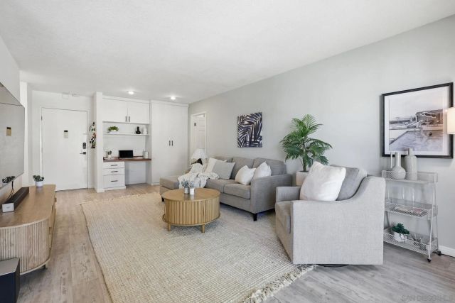 4600 Lamont 212, San Diego, CA 92109
