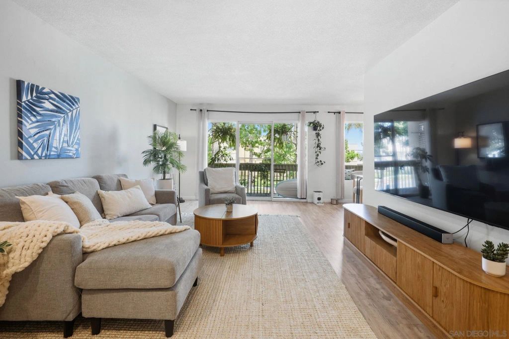 4600 Lamont 212, San Diego, CA 92109