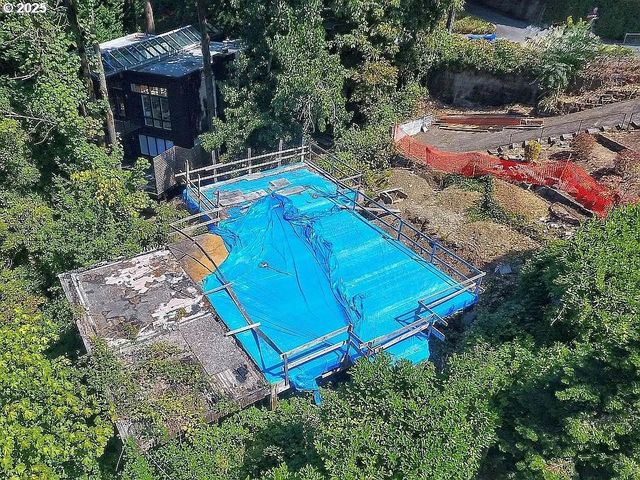 1925 Sw MONTGOMERY Pl, Portland, OR 97201