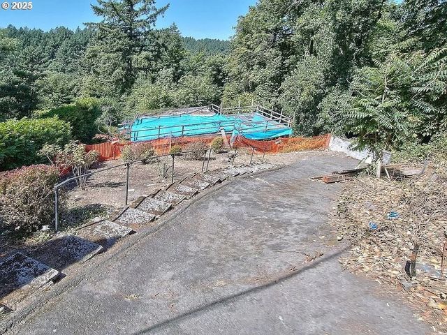 1925 Sw MONTGOMERY Pl, Portland, OR 97201