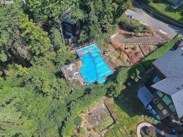 1925 Sw MONTGOMERY Pl, Portland, OR 97201