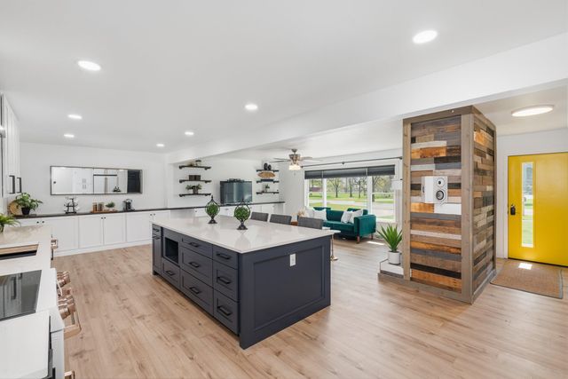 5260 Texas Drive, Kalamazoo, MI 49009