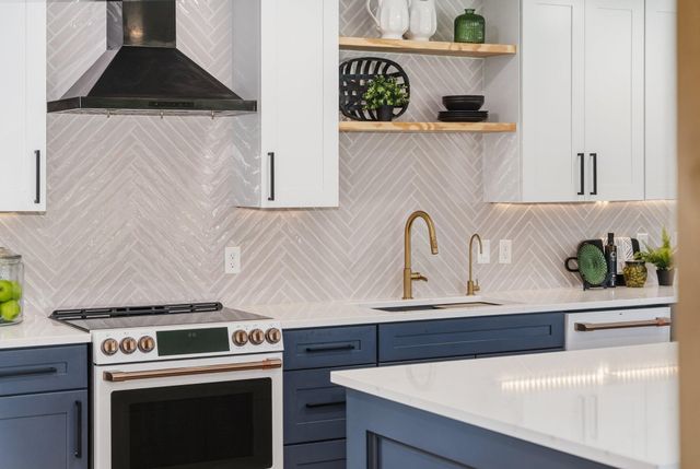 5260 Texas Drive, Kalamazoo, MI 49009