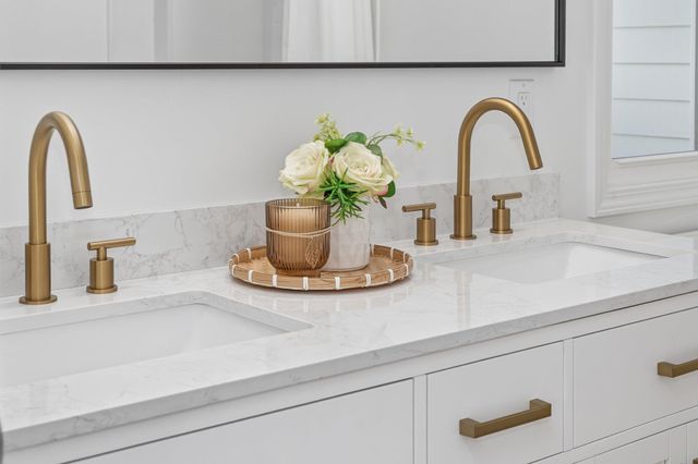 5260 Texas Drive, Kalamazoo, MI 49009