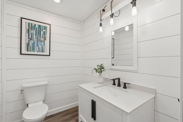 5260 Texas Drive, Kalamazoo, MI 49009