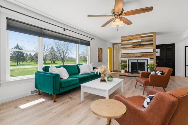 5260 Texas Drive, Kalamazoo, MI 49009