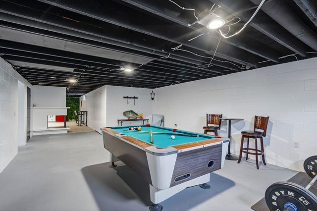 5260 Texas Drive, Kalamazoo, MI 49009