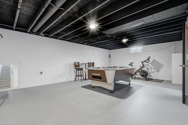 5260 Texas Drive, Kalamazoo, MI 49009