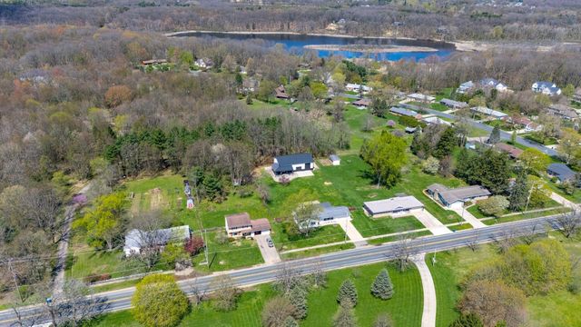 5260 Texas Drive, Kalamazoo, MI 49009