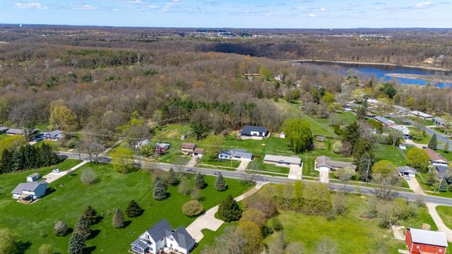 5260 Texas Drive, Kalamazoo, MI 49009