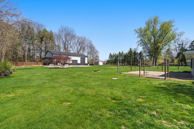 5260 Texas Drive, Kalamazoo, MI 49009