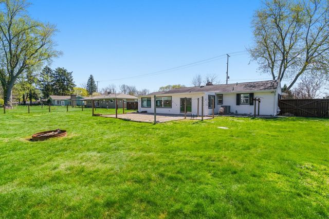 5260 Texas Drive, Kalamazoo, MI 49009