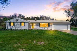 5260 Texas Drive, Kalamazoo, MI 49009