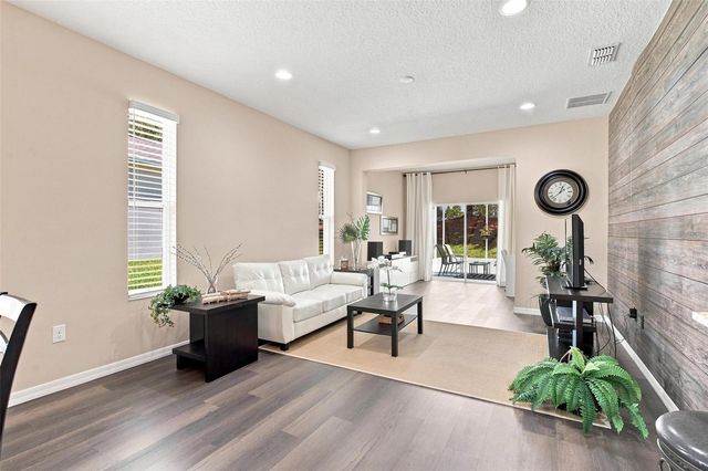 27001 WHITE PLAINS WAY, Leesburg, FL 34748