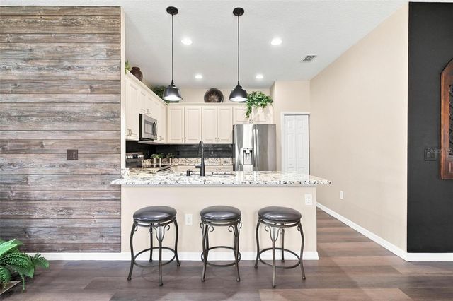 27001 WHITE PLAINS WAY, Leesburg, FL 34748