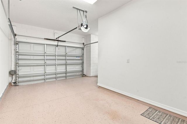 27001 WHITE PLAINS WAY, Leesburg, FL 34748
