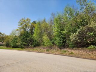 4 Pinewood Lane, Stafford, CT 06076