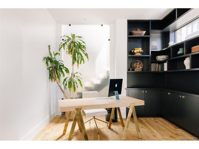 2530 S Monroe St, Denver, CO 80210