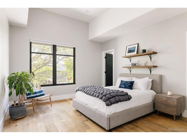 2530 S Monroe St, Denver, CO 80210