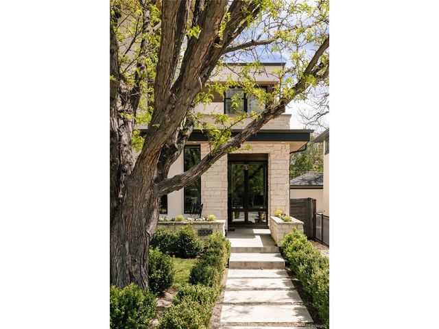 2530 S Monroe St, Denver, CO 80210