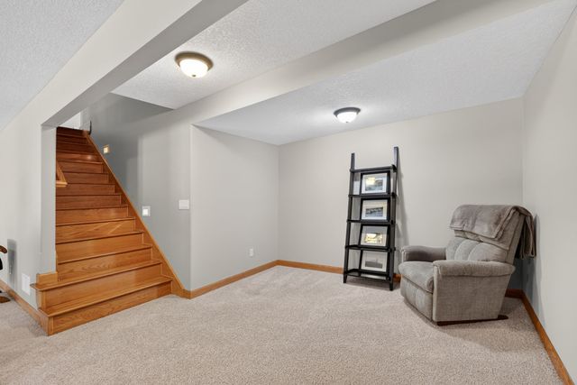 5595 NW 3rd Court, Des Moines, IA 50313