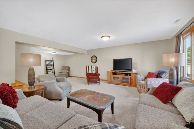 5595 NW 3rd Court, Des Moines, IA 50313