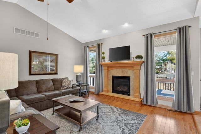 5595 NW 3rd Court, Des Moines, IA 50313