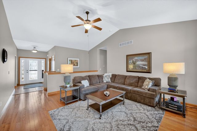 5595 NW 3rd Court, Des Moines, IA 50313