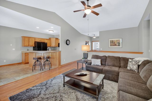 5595 NW 3rd Court, Des Moines, IA 50313